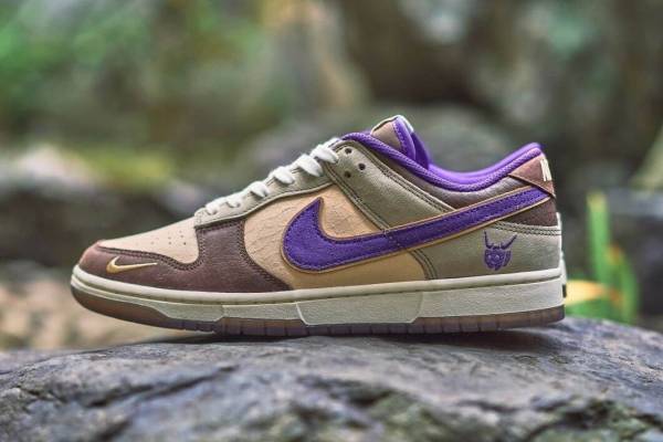 ナイキ「節分」モチーフのスニーカー、“豆”着想のレザーアッパー×鬼ロゴ刺繍がアトモスで