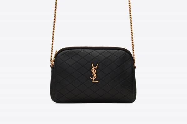 サンローラン“カサンドラロゴ”を配した「ギャビー」新作キルティングバッグ、財布やアクセサリーも