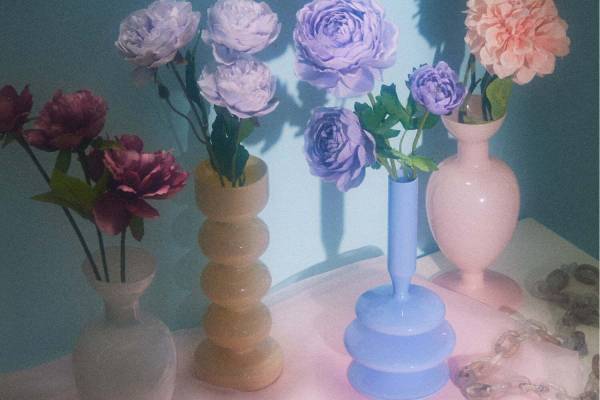 フランフラン新作“ネオ ノスタルジック”なインテリア雑貨、オブジェのようなフラワーベースなど