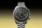 オメガの腕時計「スピードマスター」23年新作、イエロー×ブラックのハニカム模様ダイアル