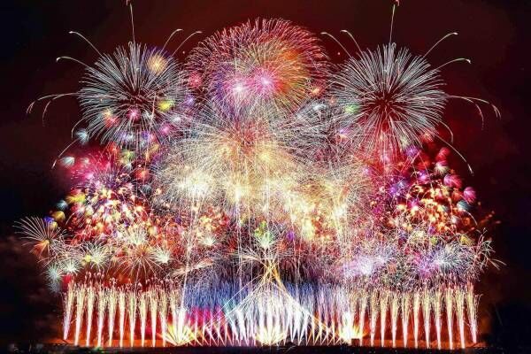 「三陸花火大会2023」岩手県陸前高田で開催、日本屈指の花火師集団が15,000発以上を打ち上げ
