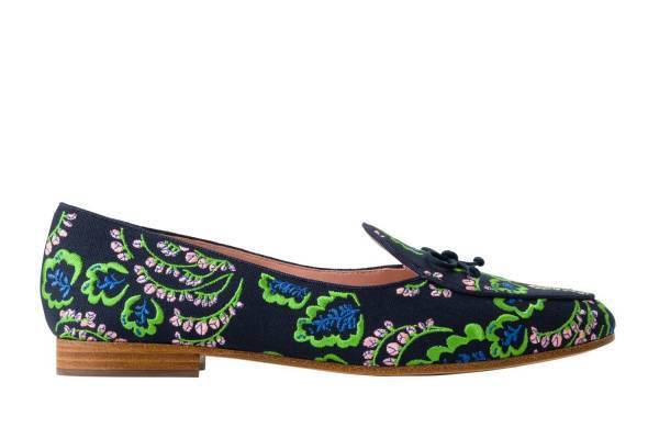 ケイト・スペードの23年春シューズ、フローラル刺繍のパンプス＆ドット柄スニーカーなど
