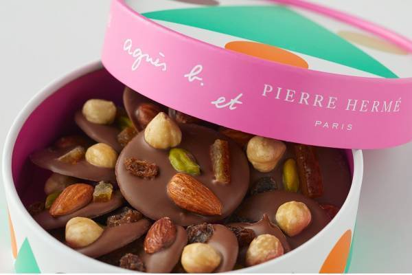 アニエスベー×ピエール・エルメ・パリのバレンタイン限定チョコレート、ナッツやドライフルーツ入り
