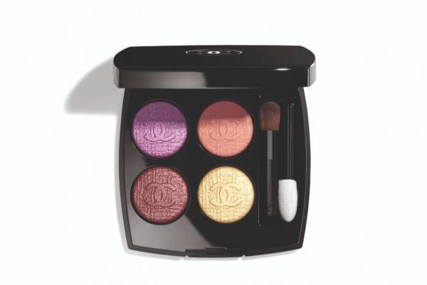 シャネル23年春コスメ、“パステル ツイード”着想のCCロゴ入りアイシャドウ＆血色チークなど