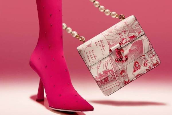 ジミー チュウ×美少女戦士セーラームーン、“セーラー戦士”をイメージしたシューズ＆バッグ