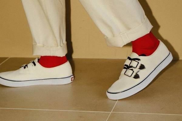 VANS新作“シルバーパーツ付”ベルトスニーカー＆取り外し可能なキルト付レザーローファー