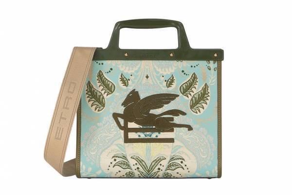 エトロ23年春夏新作ウェア＆バッグ、“ペガソ”刺繍のトートやカラフルドレスが新宿や大阪で