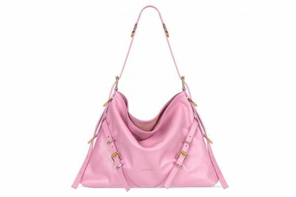 ジバンシィ新作ウィメンズバッグ「ヴォワイユー」V字型のデザイン＆調節可能なストラップ