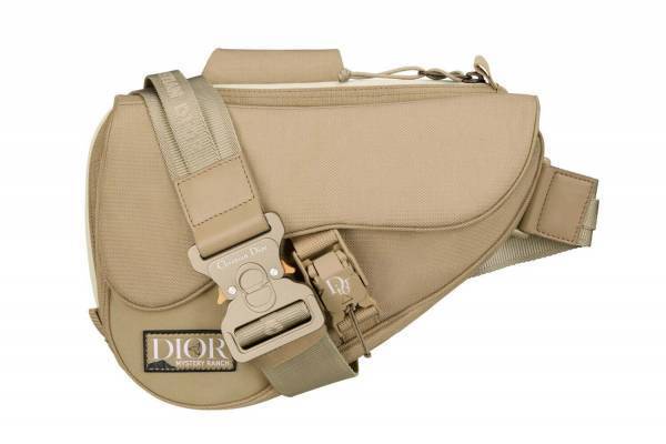 ディオール×ミステリーランチのコラボ、“アウトドア仕様”の「サドル」バッグなど4型