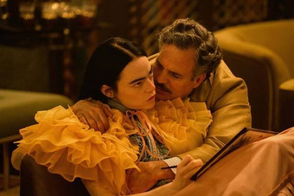 映画『哀れなるものたち』死から蘇った女性の冒険、エマ・ストーンがアカデミー賞で主演女優賞に