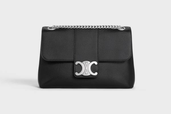 セリーヌ新作バッグ「ヴィクトワール」銀色に輝くトリオンフ モチーフなど、チェーンショルダーで