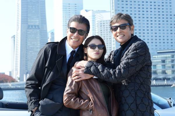 映画『帰ってきた あぶない刑事』“あぶデカ”舘ひろし×柴⽥恭兵が探偵として横浜に、⼟屋太鳳がヒロイン