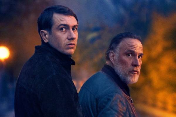 スリラー映画『12日の殺人』女子大生殺人事件の犯人は？“未解決事件の闇”へと飲み込まれる刑事を描く