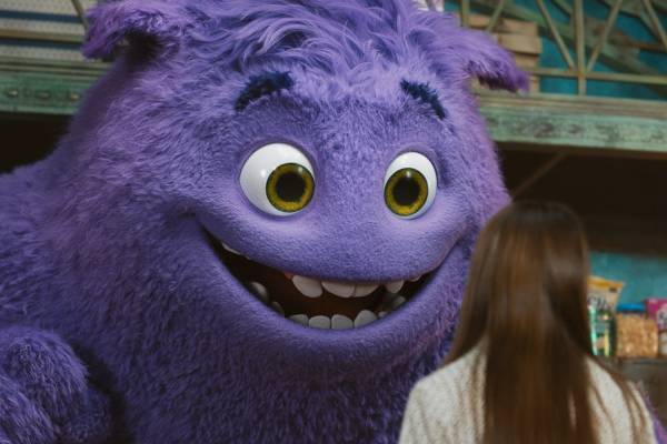 映画『ブルー きみは大丈夫』子供にしか見えない“友達”との秘密の物語、ライアン・レイノルズ出演