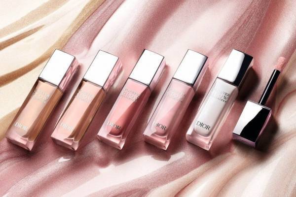 ディオール24年春ベースメイク、“濡れツヤ質感”でうるおうリキッド ハイライター＆UV下地など