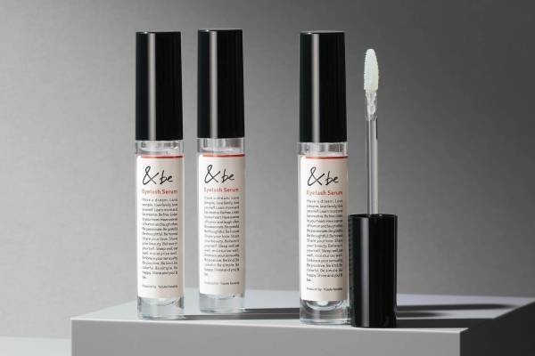 アンドビー24年春コスメ、ブランド初のまつ毛美容液＆さりげなく盛る“ふわふわロング”黒マスカラ