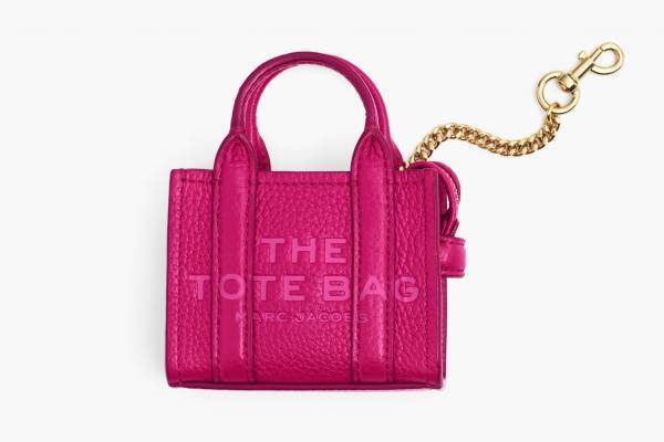 マーク ジェイコブスのバレンタインギフト、ミニレザーバッグや“ミニチュア”チャームネックレス