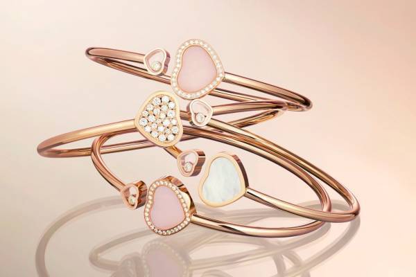 ショパール24年バレンタインジュエリー「ハッピーハート」華やかピンクオパール×ダイヤ煌めくバングル