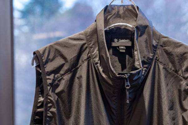 ゴールドウインとビューティー＆ユース ユナイテッドアローズ、“ボトルポケット付き”ベストなど