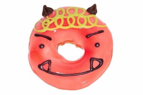 クリスピー・クリーム・ドーナツ“真っ赤な鬼”モチーフの「イチゴ“ONI”リング」名古屋限定で