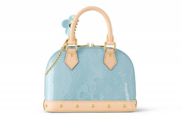 ルイ・ヴィトン“パステルカラー”のエナメルレザーバッグ、モノグラム・パターンを配したハンドバッグなど