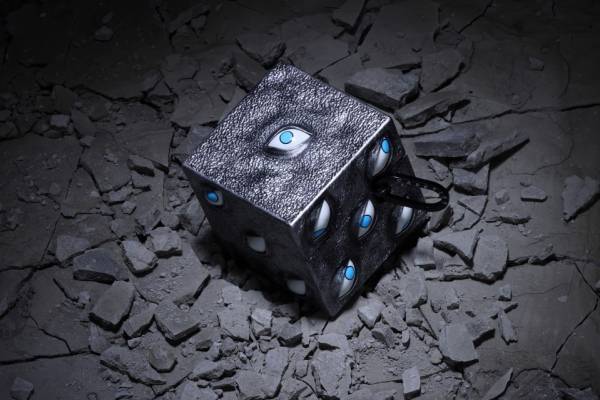 『呪術廻戦』×ケースティファイ、“獄門疆”再現のAirPodsケース＆五条悟モチーフのスマホケース