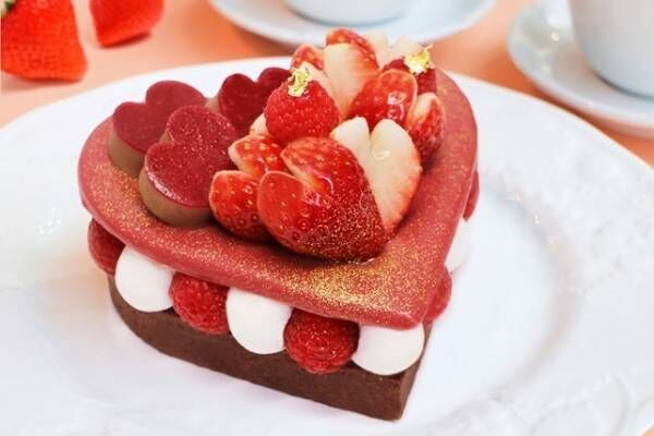 カフェコムサ“真っ赤なハート型”ベリー＆チョコのケーキ、バレンタイン限定で