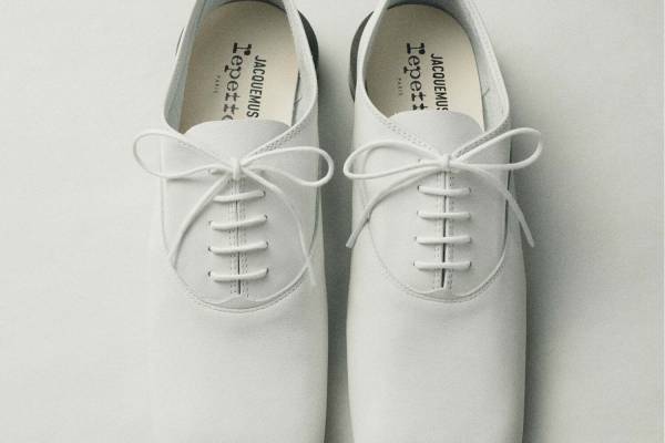 レペット×ジャックムス、レザーシューズ「ジジ」がスクエアトゥ＆円形ヒールに - ドーバー銀座で販売