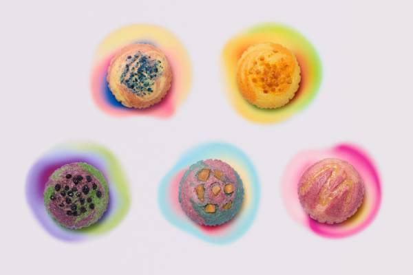 恋の気持ちを味で表現「恋AIパン」儚い“失恋味”のサイダー＆赤らめた頬のような“両想い味”のもも