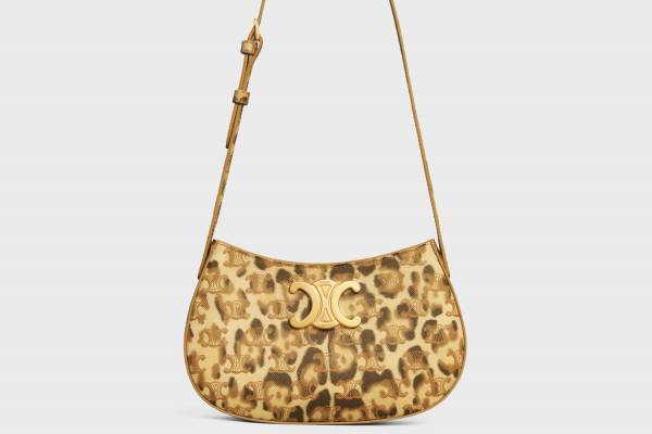 セリーヌ新作バッグ「ティリー」ゆったり曲線美のショルダー、白黒やトリオンフ×レオパード柄も