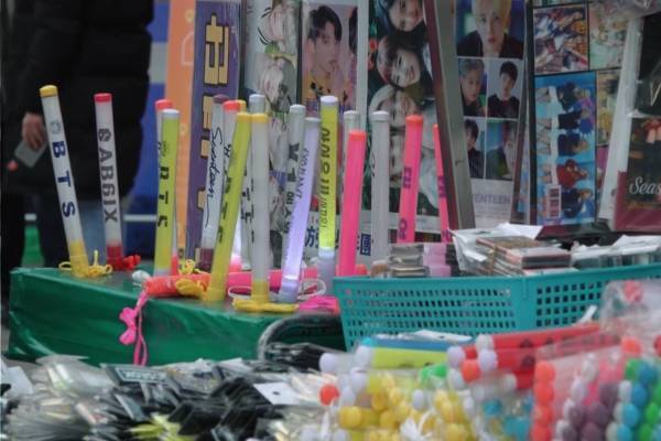 ドキュメンタリー映画『成功したオタク』“推し”のスキャンダルに傷つき、向き合うファン達の声を記録