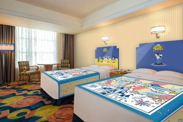 ディズニーアンバサダーホテルにドナルドのスペシャルルーム、限定デザインのルームキーなどプレゼントも