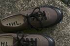 MHL.×ムーンスター“70年代の運動靴に着想”キャンバススニーカー、エクリュ＆モカの2色展開