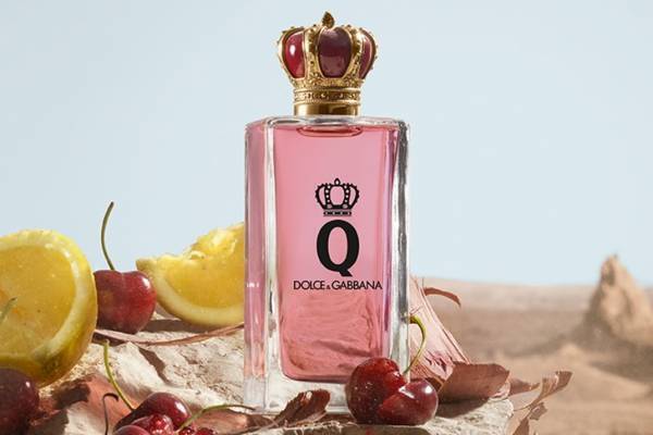 ドルチェ＆ガッバーナ24年春フレグランス、“チェリー香る”ウッディ フローラル調の大胆な香り