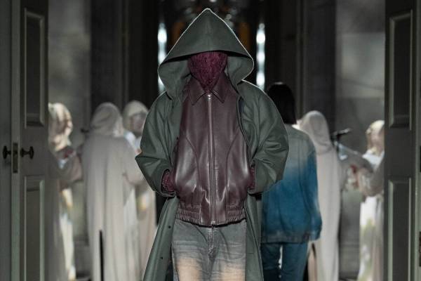 ユハ 2024-25年秋冬コレクション - ジェンダーフルイドに、10周年に初のショー開催へ