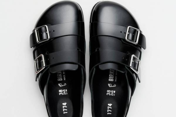 ビルケンシュトック 1774の新作シューズ、人気「アリゾナ」着想のレザー素材×ストラップ付きサンダル