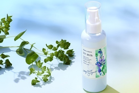 チャントアチャーム“毛穴レス美肌に導く”スキンケア級の潤いUVミルクに、24年春限定ラージサイズ