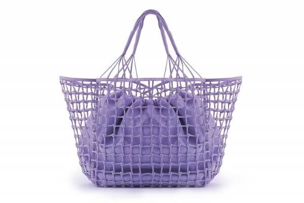 エンポリオ アルマーニのウィメンズバッグ、バスケットタイプ＆“爽やかアイボリー”のキルティング