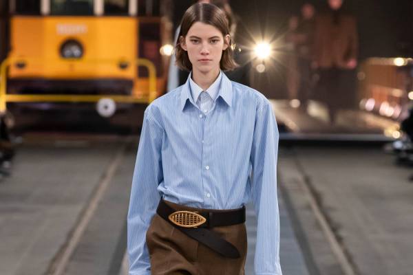 トッズ 2024-25年秋冬メンズ＆ウィメンズコレクション - マッテオ・タンブリーニによる初シーズン