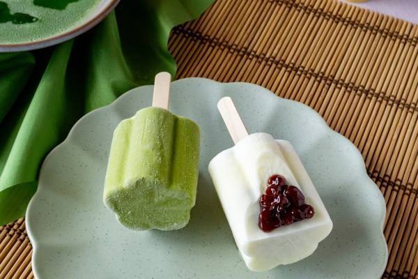 「あいすまんじゅう 抹茶」“水出し抹茶”イメージの爽やかアイス×小豆あんの春夏限定フレーバー