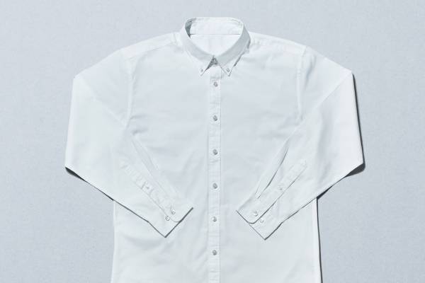 ファミリーマート「コンビニエンスウェア」ボタンダウンシャツ＆ジョガーパンツ、ファミマカラーのタオルも