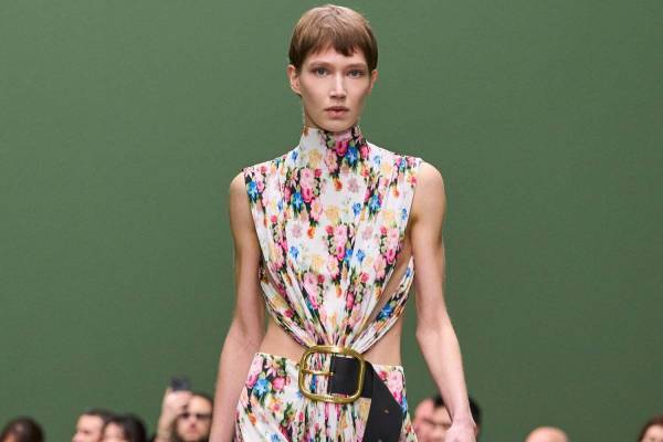 ロエベ 2024年秋冬ウィメンズコレクション - 由緒の研究、テーラリングとクチュールの融合