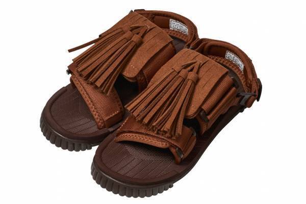 シャカ「ウィークエンダー タッセル」“タッセル付き”サンダル、取り外し可能な4WAY仕様で