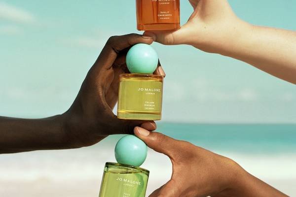 ジョー マローン ロンドン24年夏フレグランス「ブロッサムズ」瑞々しいハイビスカス＆爽やかなユズなど