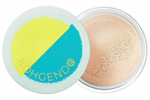 江原道24年春夏ベースメイク、“透明肌叶える”UVフェイスパウダー＆ファンデの夏限定デザイン