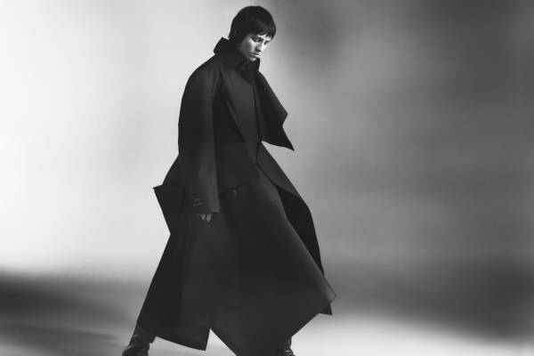 ヨウジヤマモト×アディダス“黒”の防水ウェア「Y-3 アトリエ ゴアテックス」コートやジャケット