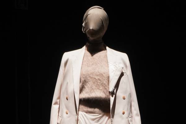 フォトコピュー 2024-25年秋冬コレクション - 日常に潜む美