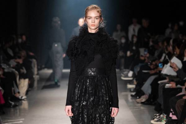 サポートサーフェス 2024-25年秋冬コレクション - 「かわいい」への挑戦