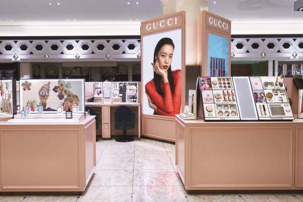 「グッチ ビューティ」初の百貨店常設店が大丸心斎橋に、リップやアイシャドウなど全メイクアップを網羅