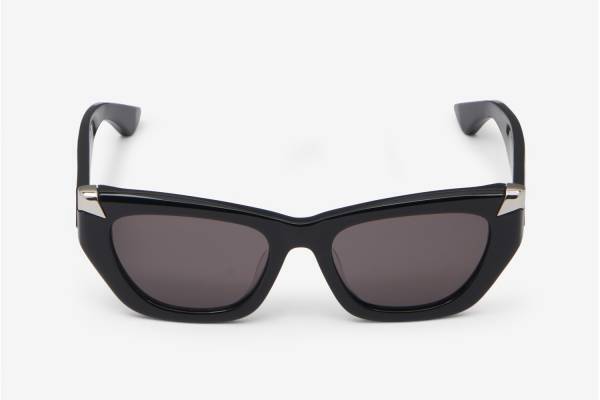 アレキサンダー・マックイーン“メタルリベット”きらめくサングラス、ウィメンズ＆メンズで